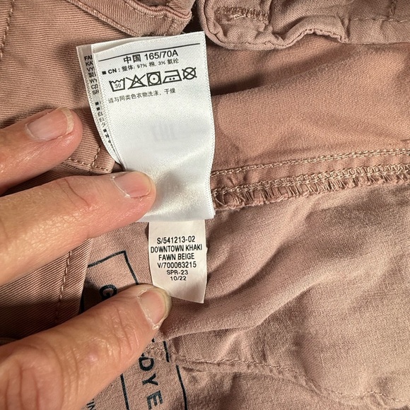 GAP Downtown Khaki Pants Fawn Beige Size 4 B42 - Picture 4 of 10